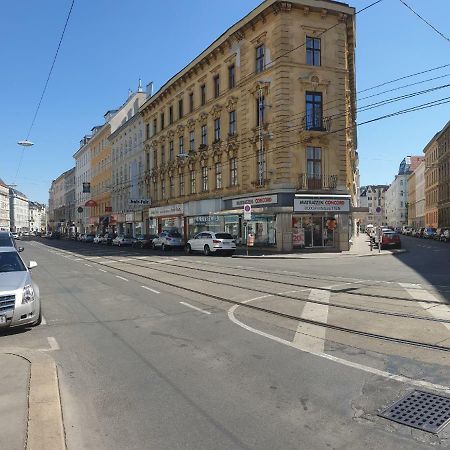 Sonniges Studio Heinzelmanngasse Apartment Виена Екстериор снимка